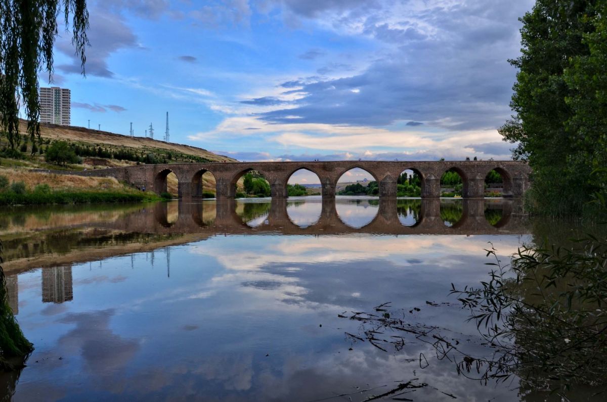 The Dicle Bridge | Nomatto