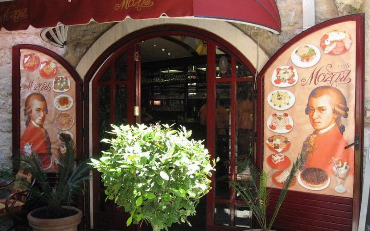Mozart Cafe & Restaurant Nomatto