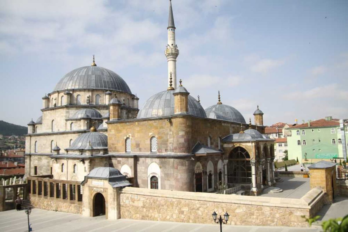 Çapanoğlu Camii | Nomatto