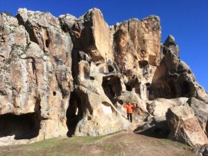 The rock tombs of the palace