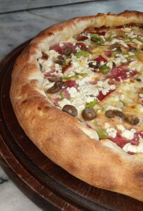 This is Pizza Universal Hallall