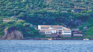 Ayışığı Manastırı