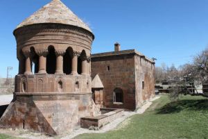Emir Bayındır Camii Ve Kümbeti