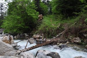 Alaçam Şelalesi ve Kanyonu