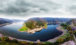 The lake of the Hasanlar Dam