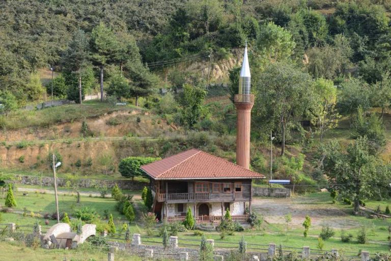 Hemşin Köyü Cami 3. Fotoğraf