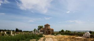The tomb of Has Yunus Bey