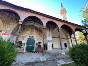 Hüsrev Paşa Camii