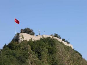 Andoz Kalesi