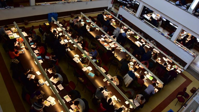 İstanbul Üniversitesi Kütüphanesi 2. Fotoğraf