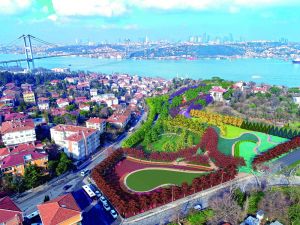 Uskudar Kupluce Mısırlı National Garden