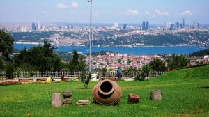 Çamlıca Tepesi