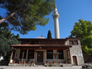 Ayşe kadın Camii