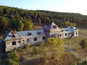 Katerina's hunting lodge is full