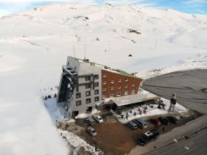 This is Erciyes Hill Hotel