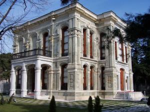 Kasr-ı Hümayun Saray Müzesi