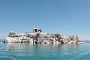 The castle and the island