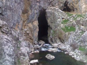 The cave of Kurukini