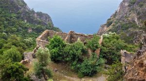 Afkule Manastırı