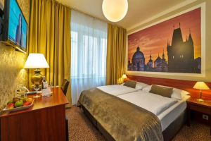 The Metropolitan Old Town Hotel