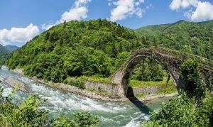 The Shenyuva Bridge