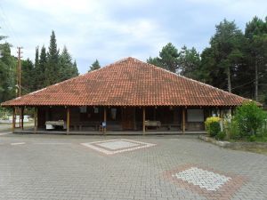 The Nailless Mosque