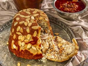 The story of a bride-to-be: 'Rice in the curtain'