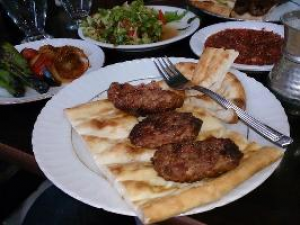 İlbas Kebap ve İskender Salonu