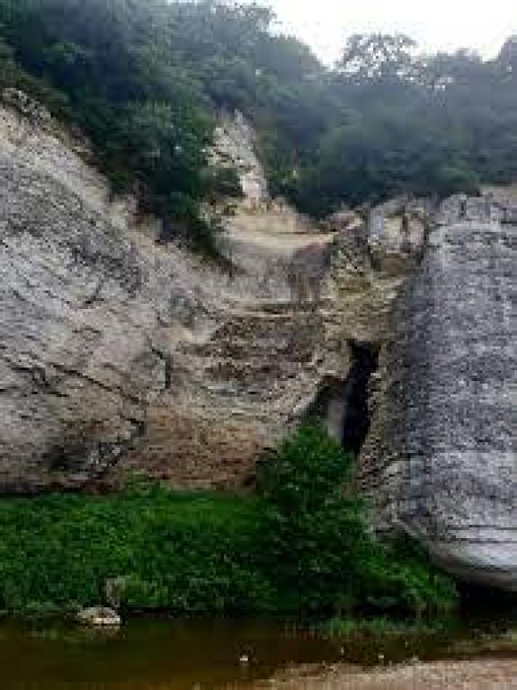 The Cave of the Sunless 1. Fotoğraf