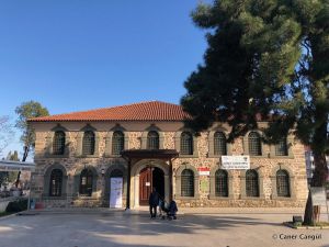 The Middle Mosque