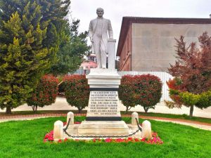 The statue of Atatürk