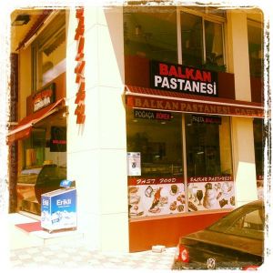 Balkan Pastanesi