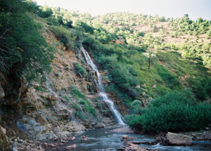 Dereova Şelalesi