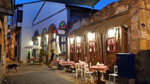 Aivali Food & Art