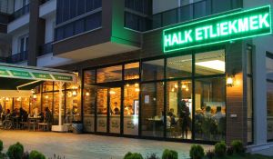 The Selçuk branch of Halk Etliek