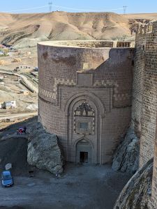 Hoşap Castle